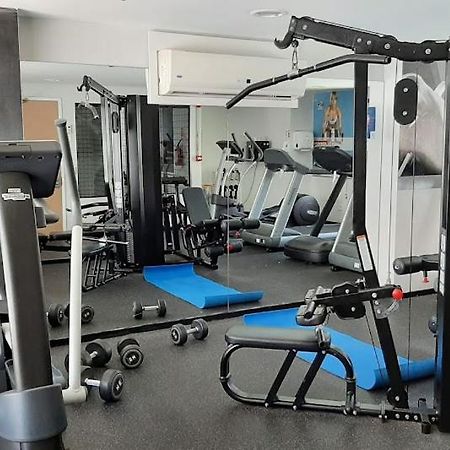 Flat A 2 Quadras Da Av Beira Mar, Um Dos Principais Pontos Turisticos De Fortaleza. 외부 사진
